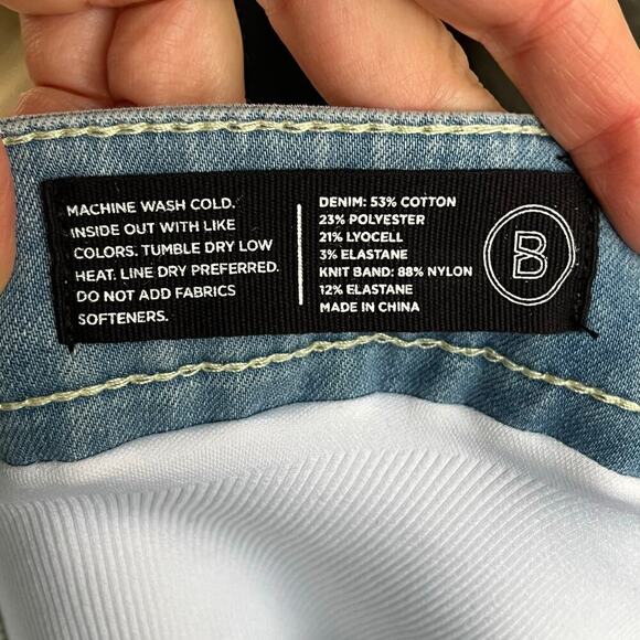 Blanqi Denim Distressed Skinny Maternity Jeans Light Wash Size 2 - Picture 8 of 9